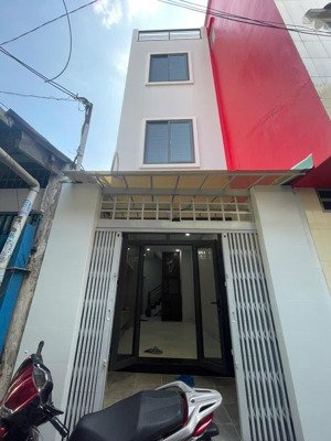 nhà mới ở ngay, 1/ sẹc - trần hưng đạo - 3x10(24/31m2), 3tầng - 5.88tỷ