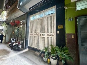 nhà văn hội - phân lô bàn cờ - hai mặt tiền - morning lùi tận cửa - 10m ra chợ dân sinh - 9,1 tỷ