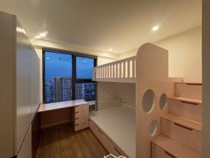 bán chung cư làng quốc tế thăng long dịch vọng, cầu giấy dt 70m2, có 2 ngủ giá 6,2 tỷ