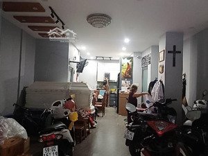 8,4 tỷ - 4 tầng - 63,6m2 - bùi đình tuý