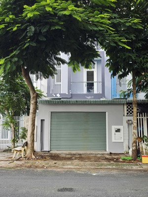 nhà phố vị trí đẹp gần dự án cầu rạch giá - an biên và trường võ văn kiệt