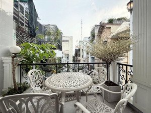 khu phố bô lão - 9,7 tỷ - 5,2 x 10 - 3 tầng - huỳnh văn bánh - hẻm xe hơi