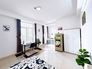 căn hộ cửa sổ thoáng mát 30m2 full nội thất, thang máy 2p lotte nguyễn văn lượng