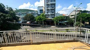 giảm mạnh 3 tỷ bán nhanh nhà cũ nằm trên đường trần phú -nha trang