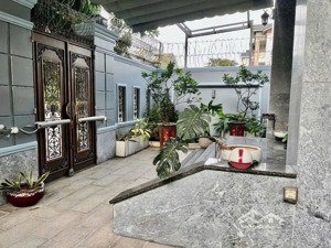 siêu phẩm biệt thự mới ra, khu biệt thự đặng thùy trâm 10x20m, vuông vức. 3 tầng áp mái chỉ 33 tỷ