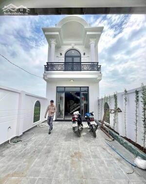 NHÀ LẦU TÂN CỔ ĐIỂN SIÊU HIỆN ĐẠI