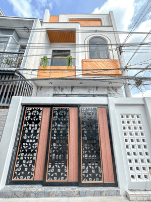 Nhà lầu xây mới 3 phòng ngủ - Hẻm 388 Nguyễn Văn Cừ - Kế khu đô thị Đại Ngân