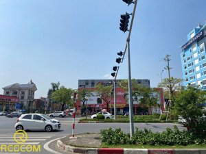 cho thuê biệt thự lô góc ngã tư đẹp nhất phố lê hồng phong, hải phòng.