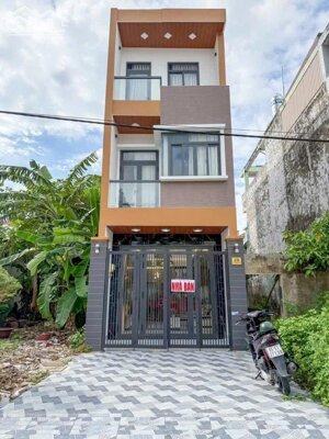 Nhà 1 trệt 2 lầu khu đô thị mới Hưng Phú đường Võ Nguyên Giáp