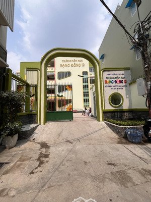 chủ ngộp bank bán gấp - nhà 2 tầng - 70m2 - hxh đỗ cửa - cạnh trường mầm non rạng đông q6.