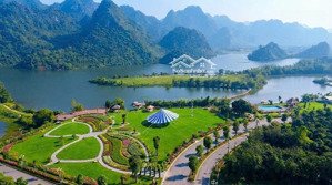 chính chủ cần bán căn góc siêu đẹp đối diện công viên khu vui chơi tại dự án utopia