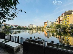 nhà ba đình vị trí đẹp view hồ - ô tô quay đầu trước cửa. 94m - 39.5tỷ