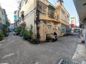 bán nhà hẻm xe hơi phan bội châu 5,6x13,5 1 lầu vị trí ngay gần chợ bà chiểu