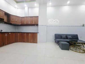 bán nhà trung tâm tp 3pn 2wc hẻm lạc long quân