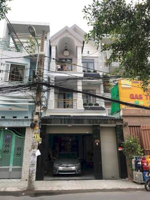 Bán nhà mặt tiền 215 Trần Bá Giao, P.5, Gò Vấp: 5 x 24, giá 17,5 tỷ.