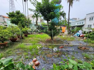 5.5m ngang - chủ gửi bán lô đất hẻm xe hơi - giá siêu tốt - phường phước bình - 68m2