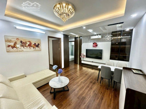 loanh quanh 4 tỷ.cần b án nhanh trước tết,căn hộ cc ruby1.full nội thất như hình.