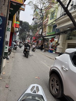 hơn 8 tỷ lô góc - ở + kinh doanh - nhân chính - thanh xuân - cần bán trước tết - xây mới đẹp 5 tầng