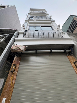 nhà mới tinh, giá đẹp mê chỉ hơn 7t 40.2m2 x 5 tầng tại thạch bàn - 6 phòng ngủ !!!