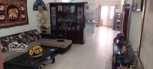 cần cho thuê gấp chung cư lô b5 phường 3, quận 4, diện tích 98m, cho thuê nhà đầy đủ nội thất.