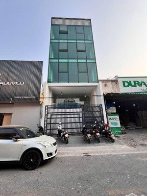 giảm sốc 1 tỷ cần bán trước tết giá mới chỉ 43 tỷ tòa văn phòng 6 tầng việt hưng - kd - vp - spa