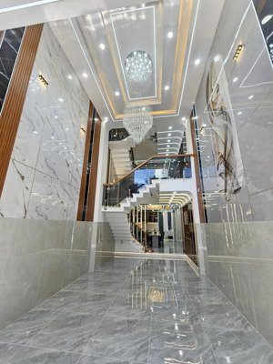 quang trung gò vấp - hẻm 7m - 4 x 18 - 5 tầng nội thất sịn - 8.1 tỷ