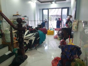 chỉ hơn 7 ty nhỏ giọt - mua là lời - vừa ở vừa kinh doanh ngay lạc long quân, q11 - dt: 4.5x18m.