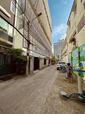 siêu phẩm phố ẩm thực phan xích long nhà 4 tầng btct full nội thất sang trọng nở hậu tài lộc