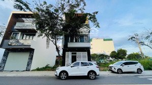 bán nhà 3 tầng kđt vcn phước long đối diện công viên đường 12m giá 9,9 tỷ