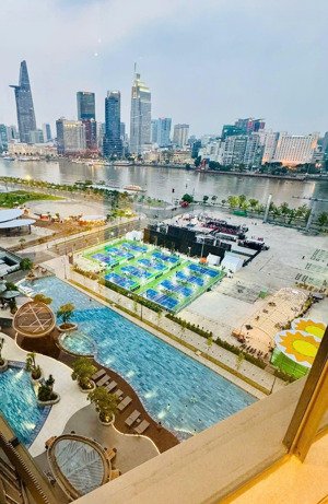 the opera cho thuê full nội thất view hoa hậu ngắm pháo hoa trực diện sống quận 1