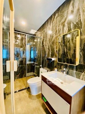 dòng tiền 868 tr/năm -chdv 4 tầng btct-hẻm xe hơi - khuvip phan xích long phan đăng lưu-phú nhuận.