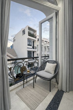 căn hộ biệt thự cao cấp giá rẻ mới 100% full nội thất