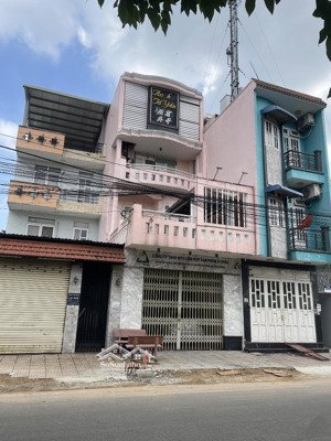 nhà mặt tiền 5x30m, 4 tầng, giá chỉ 7.6 tỷ có nhà yến