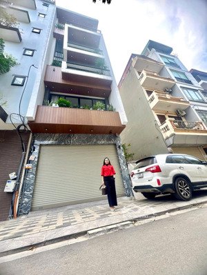 chính chủ bán nhà 5 tầng trung tâm tây hồ 74m², thông sàn tối ưu công năng, giá 25 tỷ
