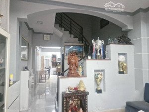 siêu phẩm ngọc khánh, nhà đẹp ở ngay, 46m2 3t 9,7 tỷ