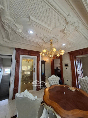 vip !!! biệt thự full nội thất tân cổ điển mtkd khu tên lửa - 10x20m 1 hầm 4 tầng có thang máy