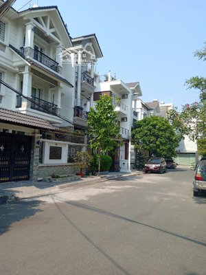 bán nhà đường 8m khu căn cứ lê đức thọ, gần ngã tư phan văn trị và nguyễn oanh, p7 gv 