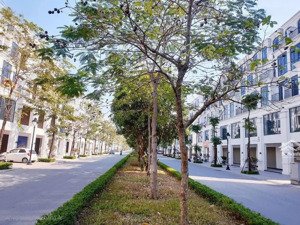 bán gấp liền kề trục thảo viên dự án hinode royal park. diện tích 100m2 giá 21 tỷ. lh: 