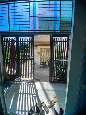 nhà 2 lầu đường 28 linh đông sát vành đai 2, khu dân cư, nhà cứng cáp hoàn công đầy đủ