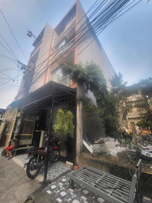 12 tỷ xíu, chdv 5 tầng, 115m2(5.2x 20m), phạm văn bạch, tân sơn, cống lỡ, sân bay, doanh thu 55 tr