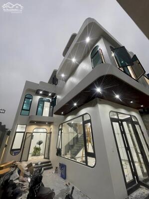 BÁN BIỆT THỰ MINI SIÊU ĐẸP 4.2 TỶ 3 TẦNG 120M2 KHU VỰC GIẢI PHÓNG