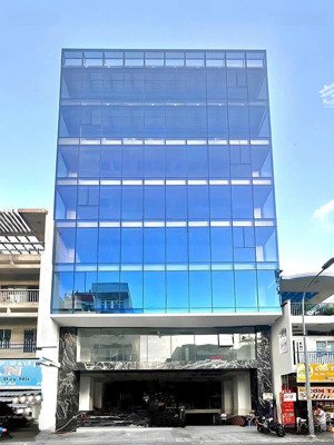 siêu vị trí - building mt trần hưng đạo, quận 1, dt 8x26m, hầm 6 tầng, hđt 300tr, giá 110 tỷ