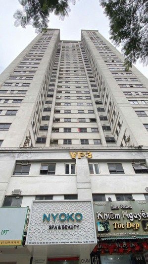 chính chủ cần bán gấp chung cư căn góc vp3 linh đàm . view hồ đẹp, thoáng mát không khí trong lành.