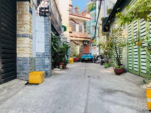 bán gấp nhà bùi tư toàn an lạc bình tân 4x12 giá chỉ nhỉnh 4tỷ xíu.