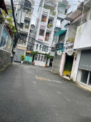 bán gấp, chỉ 9,8 tỷ tl, hxh rải nhựa 6m huỳnh văn bánh, 3,5x11m, 40m2, 5 tầng, hđt 22 triệu/tháng