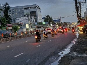 giá tốt- ngang 17m - mặt tiền kinh doanh ql 13 - thủ đức.