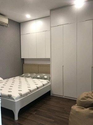 bán gấp giá tốt ch hei-tower nguỵ như kontum 83m2, 2 ngủ, full đồ, giá 7,3 tỷ bao phí.lh 