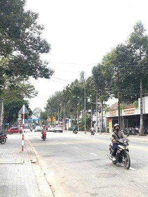 ngộp bank bán 230m2 mtkd đường phú lợi, giá 8.7tỷ. rẻ nhất đường, vị trí kd đa nghành nghề