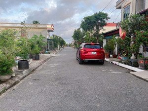 - lô nhỏ xinh tại phường tân thành - dương kinh, hải phòng. - diện tích: 74.9m2 - ngang 4.6m x 16