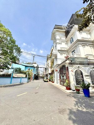 nhà dòng tiền 90m2 hẻm xe hơi 6m luỹ bán bích ngang bề thế 13.7m nhỉnh 9 tỷ